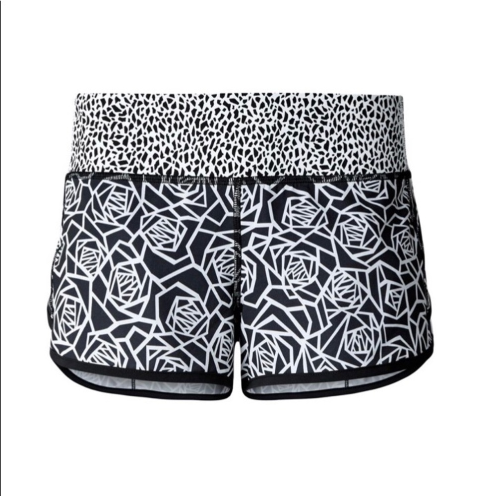 Lululemon Speed Short Size 4